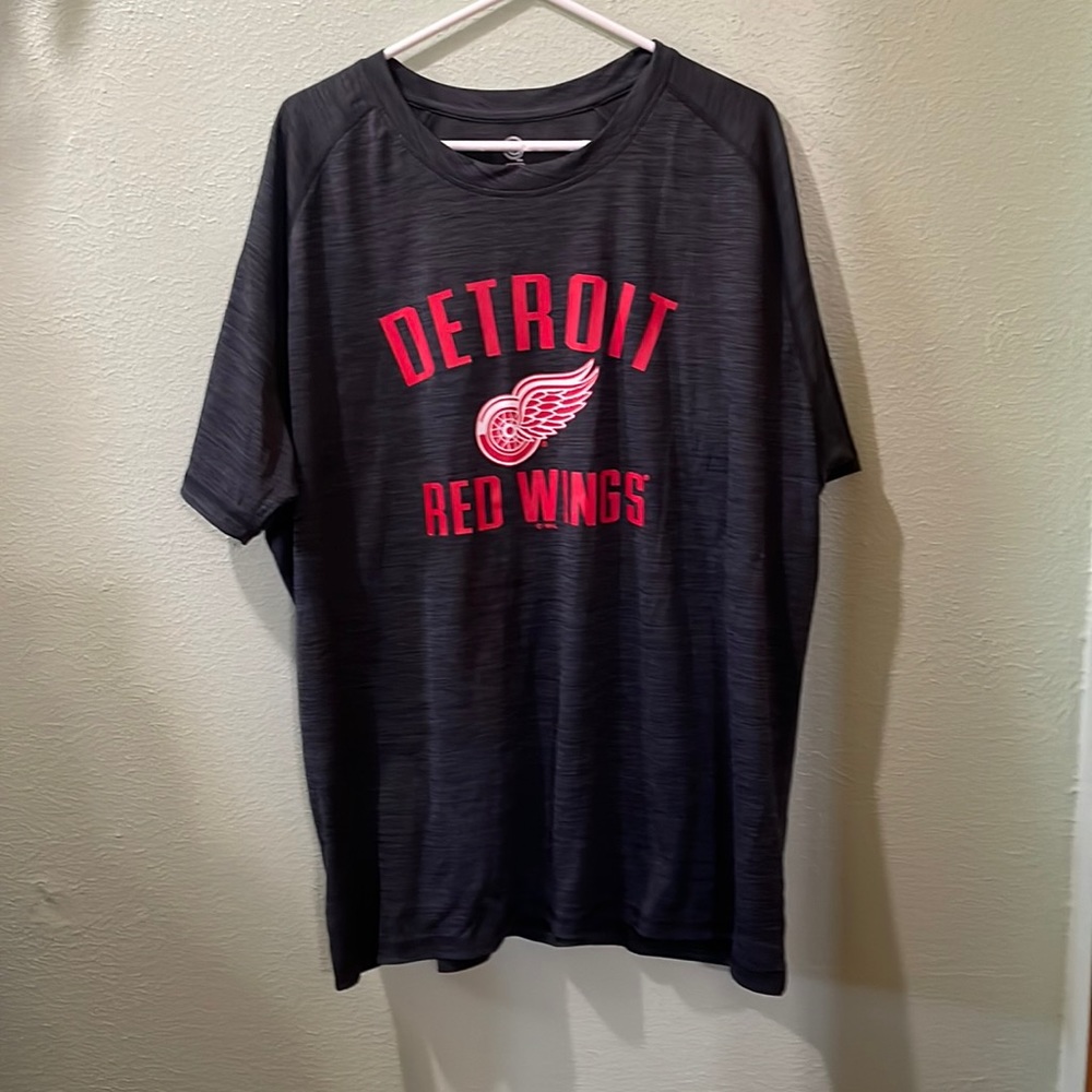 NHL Red Wings T-Shirt Size 2XL